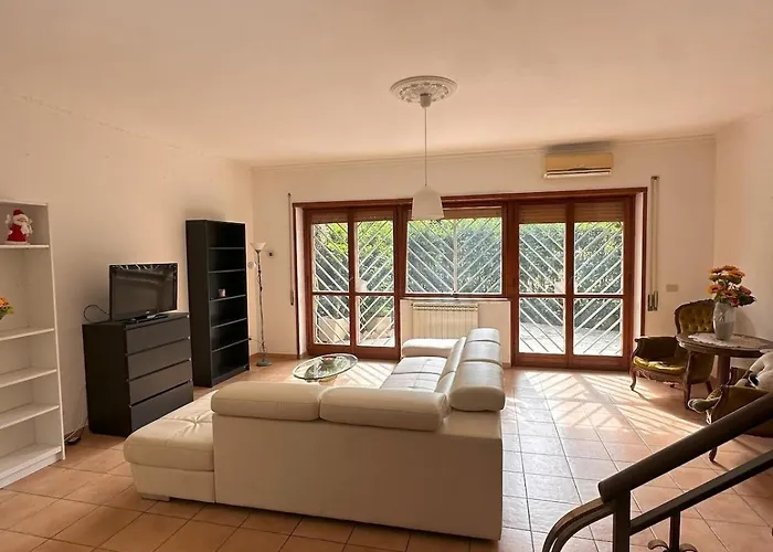 Appartement Ampio Su Due Piani Immerso Nel *