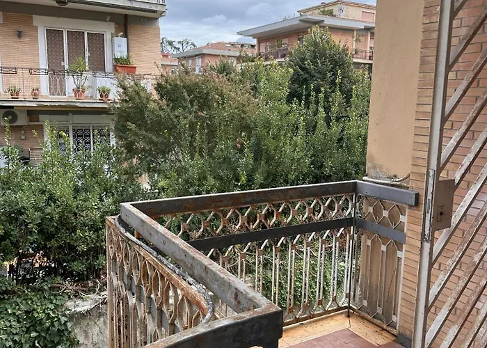 Ampio Su Due Piani Immerso Nel Appartement